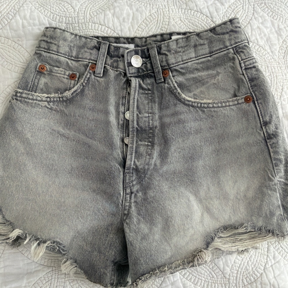 Zara Sz 2 Women's Gray Distressed Denim High Rise Button Fly Cutoff Jean Shorts
